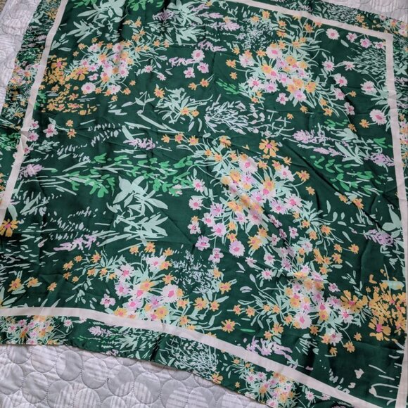 Women`s LC Lauren Conrad Hilltop Floral Square Scarf - Picture 2 of 11
